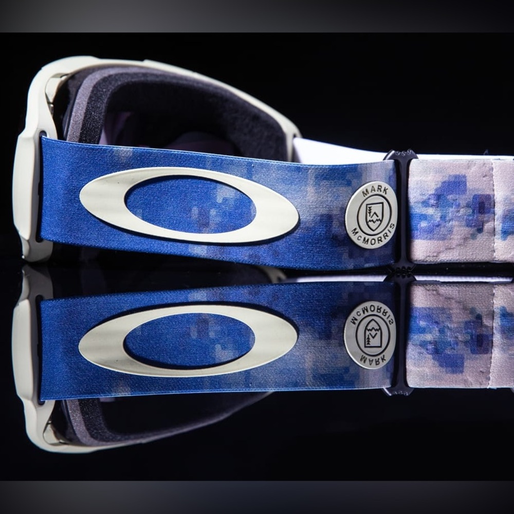 Mark McMorris Signature Oakley Airbrake XL - Picture 2 of 11